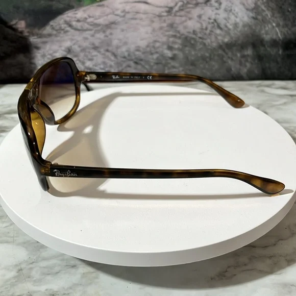 RAY-BAN AVIATOR GLASSES MADE IN ITALY 🇮🇹 Brand New. RETAIL IS $265. - Picture 11 of 17